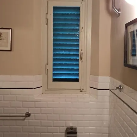 בית הארחה By Anna