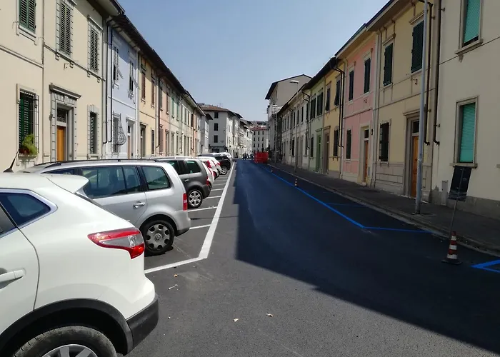 By Anna 4* Florence